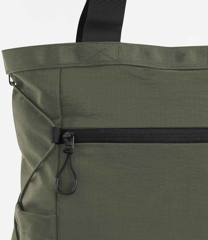 Quadra UrbanShift Tote Bag