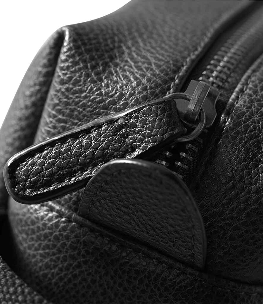 Quadra NuHide® Wash Bag
